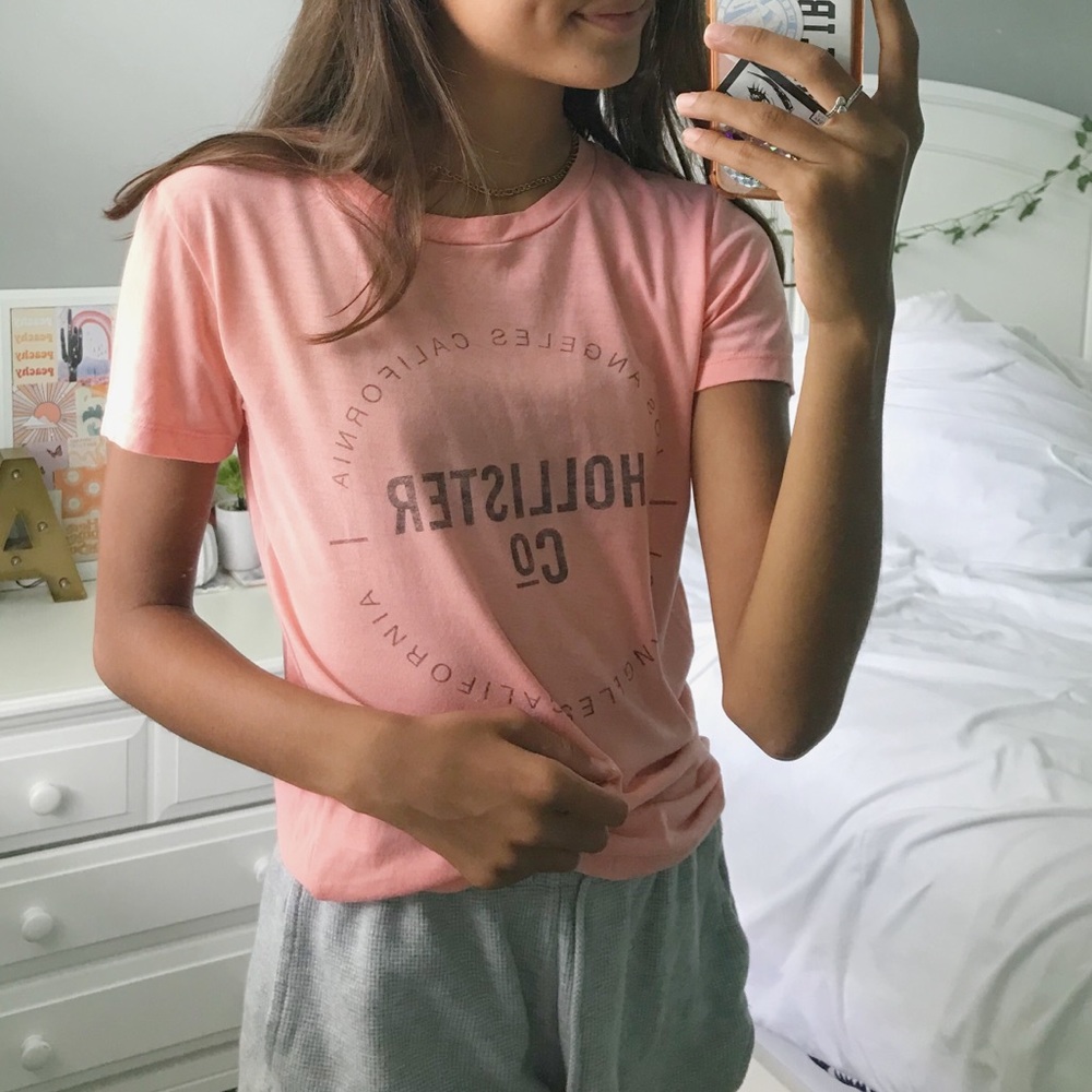 hollister t shirt comfy